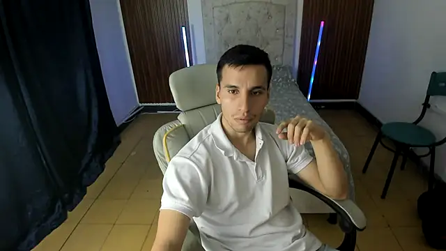 junior caicer online show from 01/13/26, 01:55