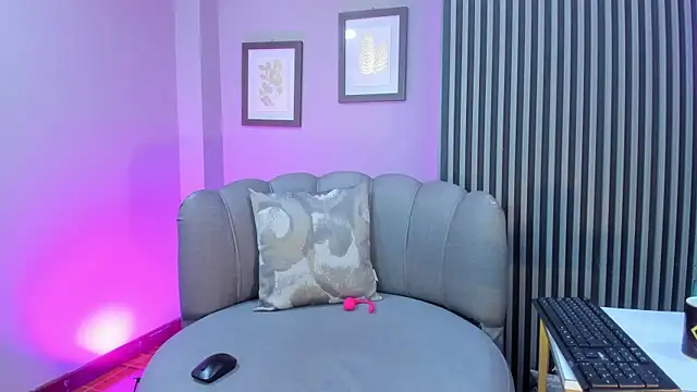 Thecrazyadams  online show from 04/12/26, 10:59