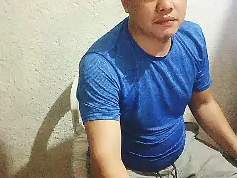 Snapshot of UrAsianGuy90 chatting on 01/10/26, 12:12 UrAsianGuy90 online show from 01/10/26, 12:12