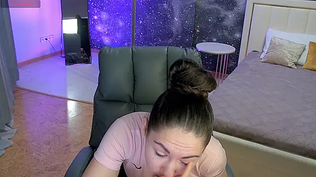 Adele Shy  online show from 01/15/26, 01:10