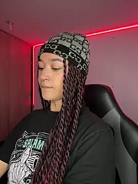 Snapshot of crystal_dlun chatting on 03/14/26, 04:12 crystal dlun online show from 03/14/26, 04:12