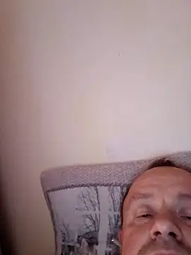 Snapshot of kanos71 chatting on 05/07/26, 04:51 kanos71 online show from 05/07/26, 04:51
