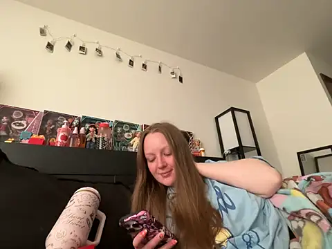 Snapshot of prettygirltracy_12 chatting on 01/06/26, 07:39 prettygirltracy 12 online show from 01/06/26, 07:39