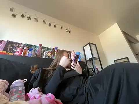 Snapshot of prettygirltracy_12 chatting on 02/04/26, 07:20 prettygirltracy 12 online show from 02/04/26, 07:20