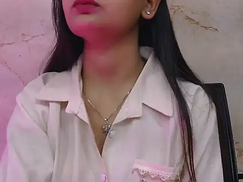 Snapshot of sweet_riyaaa chatting on 03/07/26, 04:31 sweet riyaaa online show from 03/07/26, 04:31