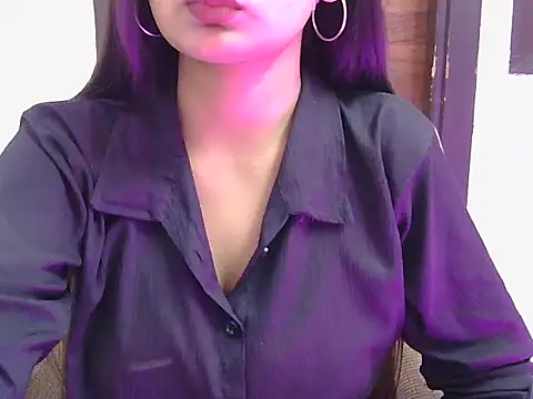 Snapshot of sweet_riyaaa chatting on 03/24/26, 04:06 sweet riyaaa online show from 03/24/26, 04:06