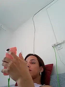 ofjuliaa online show from 01/10/26, 06:31