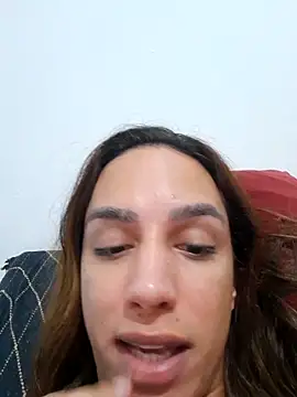 ofjuliaa online show from 03/16/26, 05:44