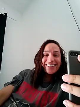 Snapshot of ofjuliaa chatting on 05/03/26, 07:31 ofjuliaa online show from 05/03/26, 07:31