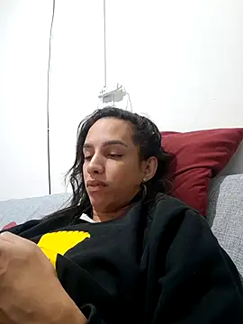 Snapshot of ofjuliaa chatting on 05/09/26, 06:57 ofjuliaa online show from 05/09/26, 06:57