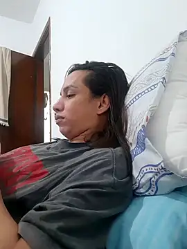 Snapshot of ofjuliaa chatting on 07/08/26, 06:40 ofjuliaa online show from 07/08/26, 06:40