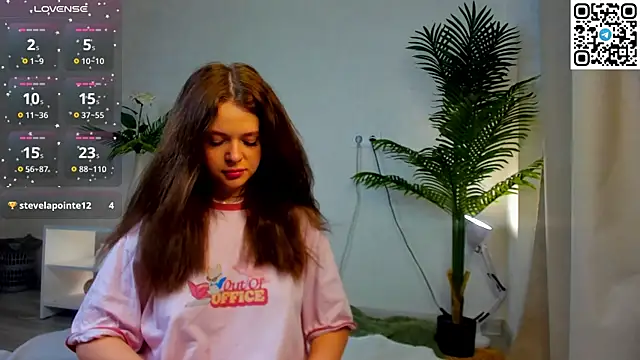 desiree doll online show from 01/14/26, 01:11