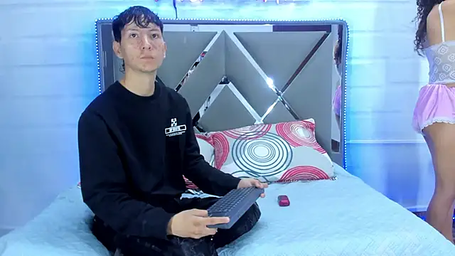 Snapshot of BunnyLove_ chatting on 01/12/26, 12:05 BunnyLove online show from 01/12/26, 12:05