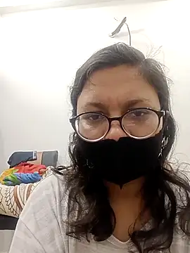 piryasharma005 online show from 01/19/26, 11:25