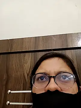 piryasharma005 online show from 02/12/26, 06:36