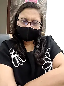 piryasharma005 online show from 02/14/26, 06:37