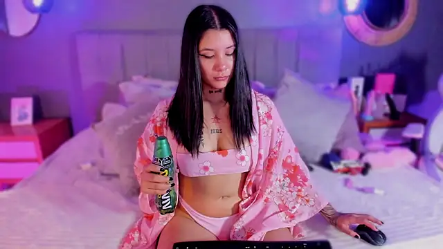 Snapshot of Nathalia_stone_ chatting on 02/12/26, 04:07 Nathalia stone online show from 02/12/26, 04:07