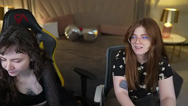 Snapshot of Orly_flame chatting on 03/26/26, 11:49 Orly flame online show from 03/26/26, 11:49