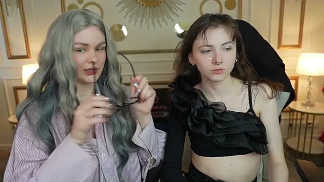 Snapshot of Orly_flame chatting on 04/03/26, 02:37 Orly flame online show from 04/03/26, 02:37