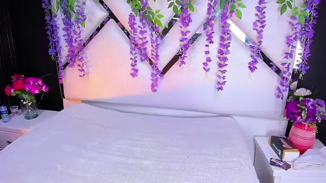 Snapshot of miarose_69 chatting on 03/22/26, 03:54 miarose 69 online show from 03/22/26, 03:54