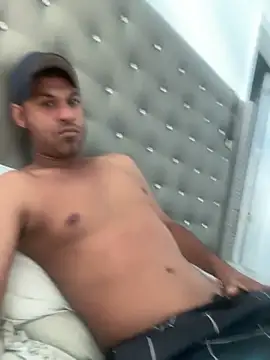 Snapshot of ZF-Athlete chatting on 03/09/26, 04:44 ZF-Athlete online show from 03/09/26, 04:44