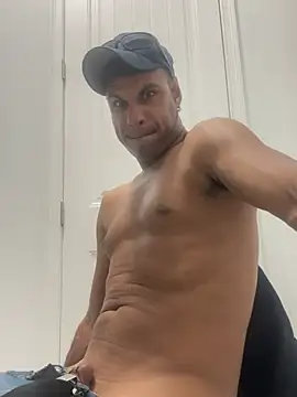 Snapshot of ZF-Athlete chatting on 03/10/26, 06:35 ZF-Athlete online show from 03/10/26, 06:35