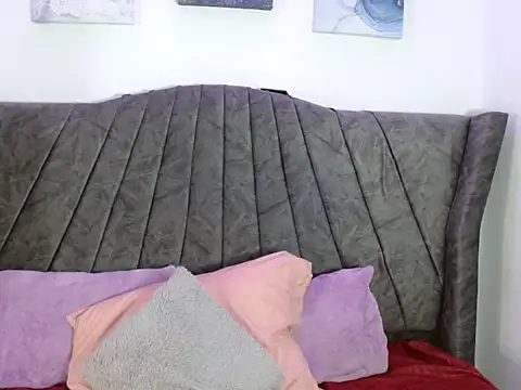 Snapshot of Angel_adrien chatting on 02/05/26, 01:16 Angel adrien online show from 02/05/26, 01:16