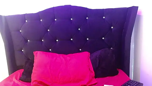 Snapshot of Angel_adrien chatting on 02/27/26, 12:49 Angel adrien online show from 02/27/26, 12:49