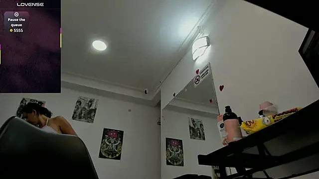 Snapshot of samantha_milfs_ chatting on 03/25/26, 11:27 samantha milfs online show from 03/25/26, 11:27