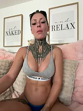 TittenTina online show from 07/15/26, 03:28