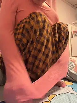 Snapshot of wy2026 chatting on 04/09/26, 02:44 wy2026 online show from 04/09/26, 02:44