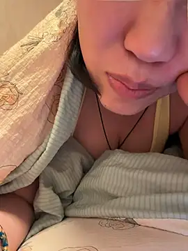 Snapshot of wy2026 chatting on 04/12/26, 03:28 wy2026 online show from 04/12/26, 03:28