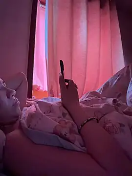 Snapshot of wy2026 chatting on 04/13/26, 11:32 wy2026 online show from 04/13/26, 11:32