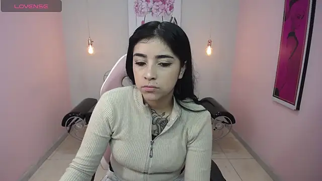 Adri gomez x online show from 04/18/26, 11:03