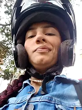 Snapshot of Tamara_gomex chatting on 01/08/26, 01:24 Tamara gomex online show from 01/08/26, 01:24