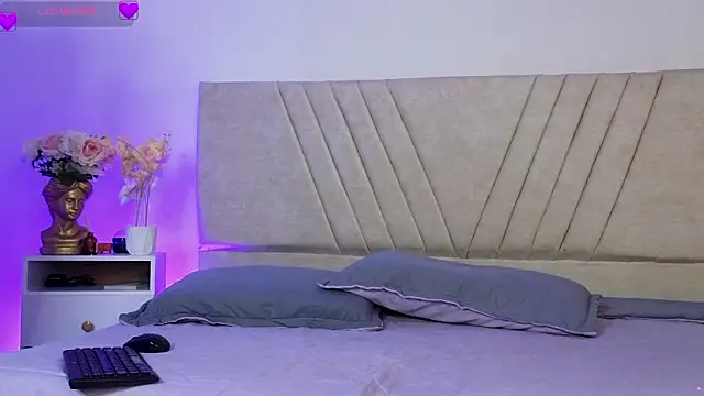 DulceRouss  online show from 02/11/26, 11:59