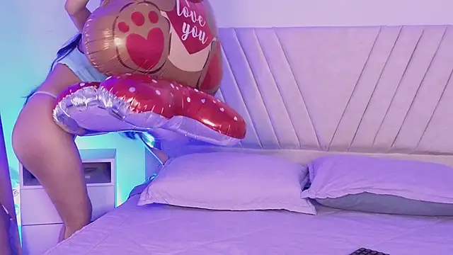 DulceRouss  online show from 02/15/26, 03:09