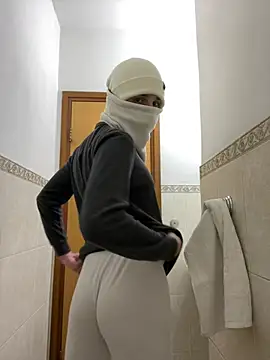 petiteyanel online show from 01/10/26, 07:04