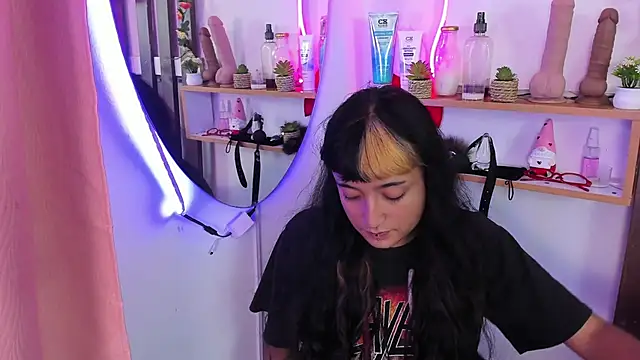 MeowMota  online show from 04/25/26, 06:05
