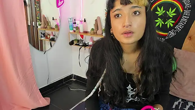 MeowMota  online show from 05/21/26, 06:04