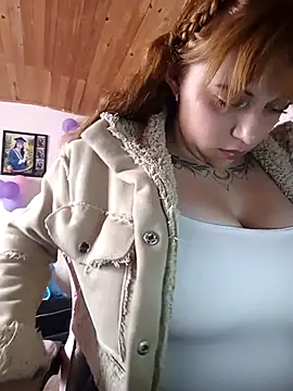 Snapshot of ISABELLA-01_ chatting on 04/22/26, 06:53 ISABELLA-01 online show from 04/22/26, 06:53