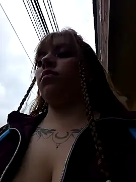 Snapshot of ISABELLA-01_ chatting on 04/23/26, 07:27 ISABELLA-01 online show from 04/23/26, 07:27