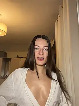 MiaLovesxx online show from 01/13/26, 11:26