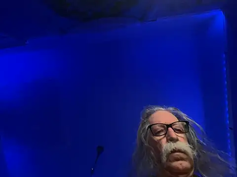 Snapshot of LickYourYoni chatting on 02/21/26, 02:29 LickYourYoni online show from 02/21/26, 02:29