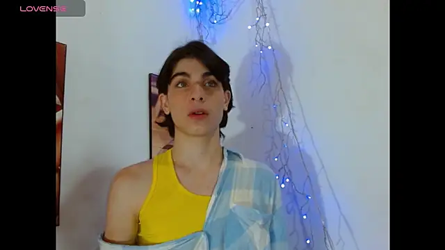 Snapshot of lilithot23 chatting on 03/25/26, 02:01 lilithot23 online show from 03/25/26, 02:01