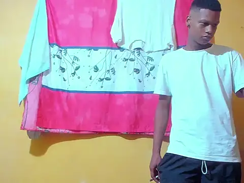 aunstin mohamme online show from 02/15/26, 04:20