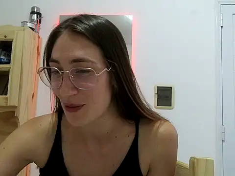 Snapshot of Noracherry chatting on 02/24/26, 10:08 Noracherry online show from 02/24/26, 10:08