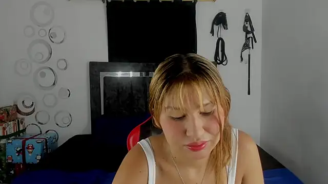 Bella Blanca online show from 01/13/26, 12:21