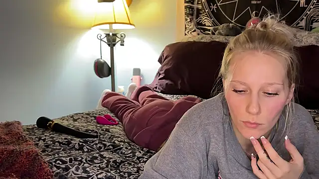 Snapshot of mysunidreamss chatting on 04/03/26, 01:58 mysunidreamss online show from 04/03/26, 01:58