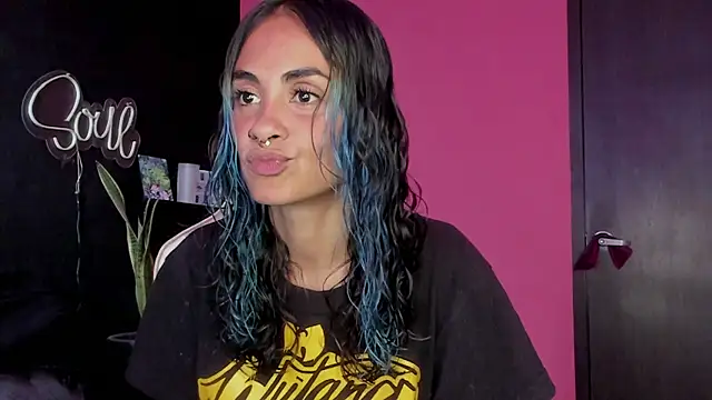 azula lillet online show from 04/15/26, 10:10